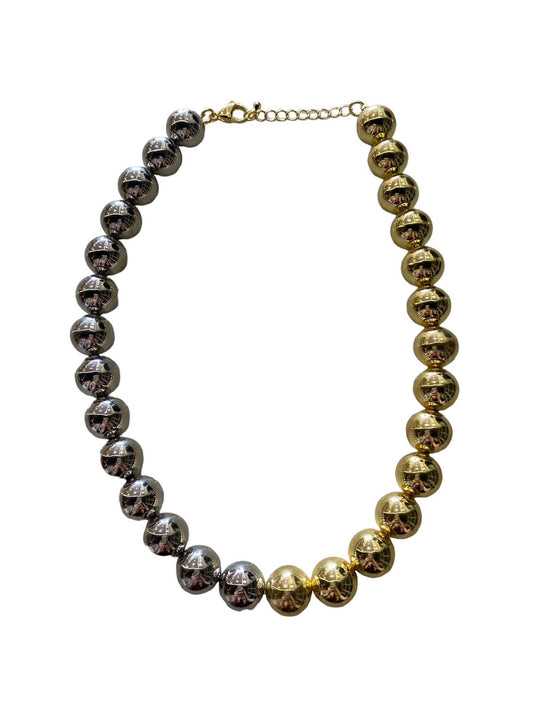 COLLAR DE BOLAS PLATEADAS & DORADAS